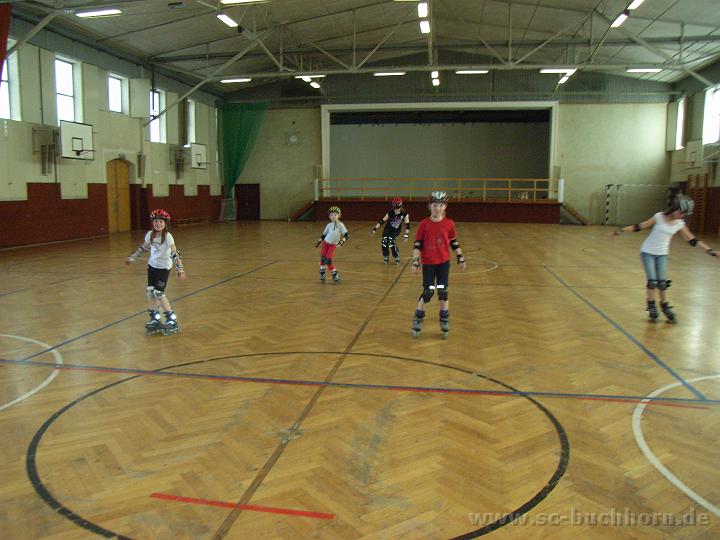 Inline08_12.JPG - schön die Knie kippen