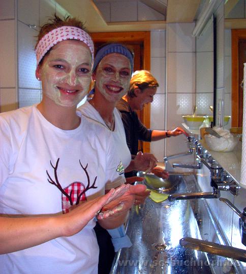 MW08_29.JPG - Masken für alle