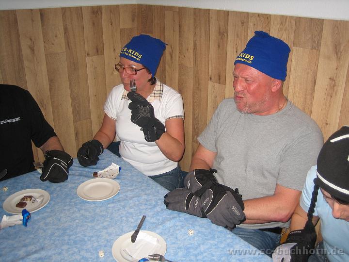 MS08_052.jpg - das war der Schlüssel zum Sieg - Charly, der Schokokönig