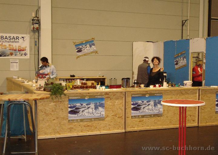 SB08_22.JPG - auch die Aprés-Ski Bar ist nun für den Ansturm bereit