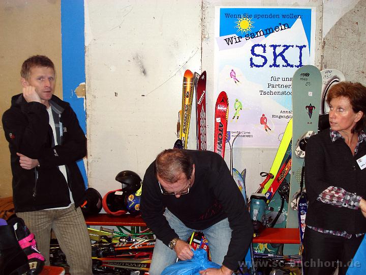 SB08_60.JPG - Kinder in unserem Partnerkreis werden sich darüber freuen