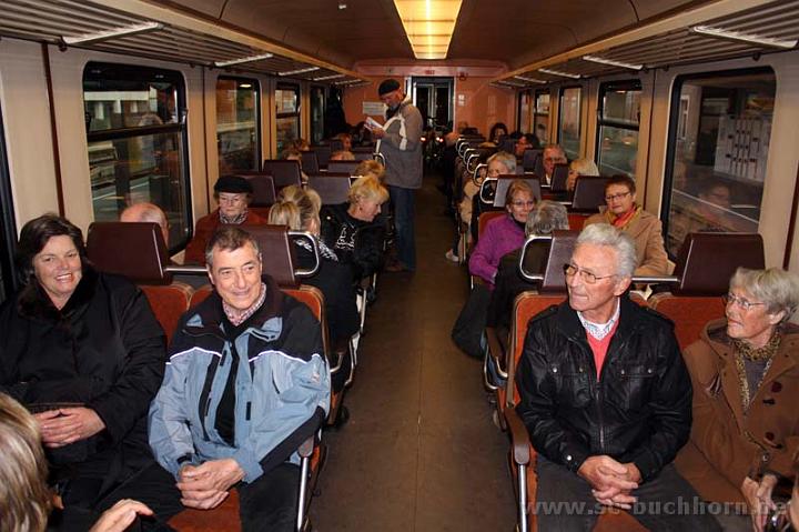 IMG_6543w.jpg - ein ganzer Waggon für uns ...